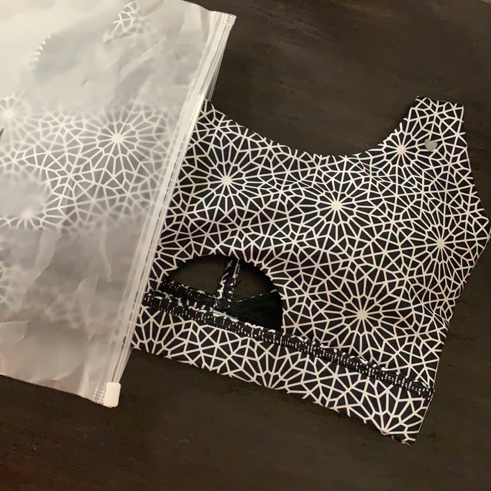 NWT Love Fitness Apparel Leilani Sports Bra - Picture 5 of 5